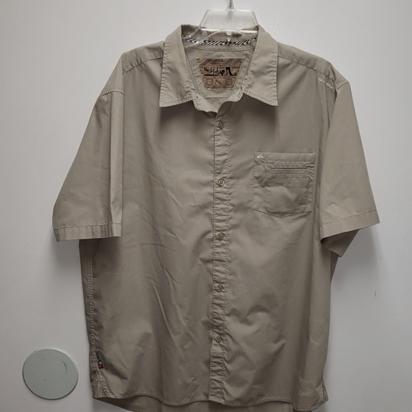 Quiksilver Other - 😊Quicksilver Button Shirt
